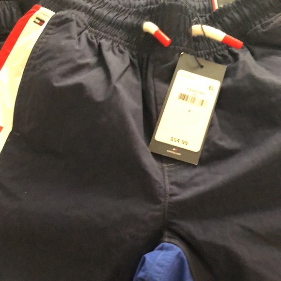 Tommy Hilfiger Jogging Suit NWT - Picture 4 of 6